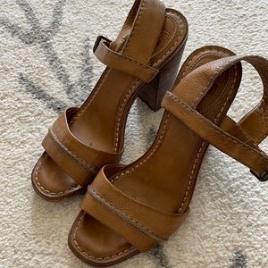Frye leather block heel sandals - sz 6